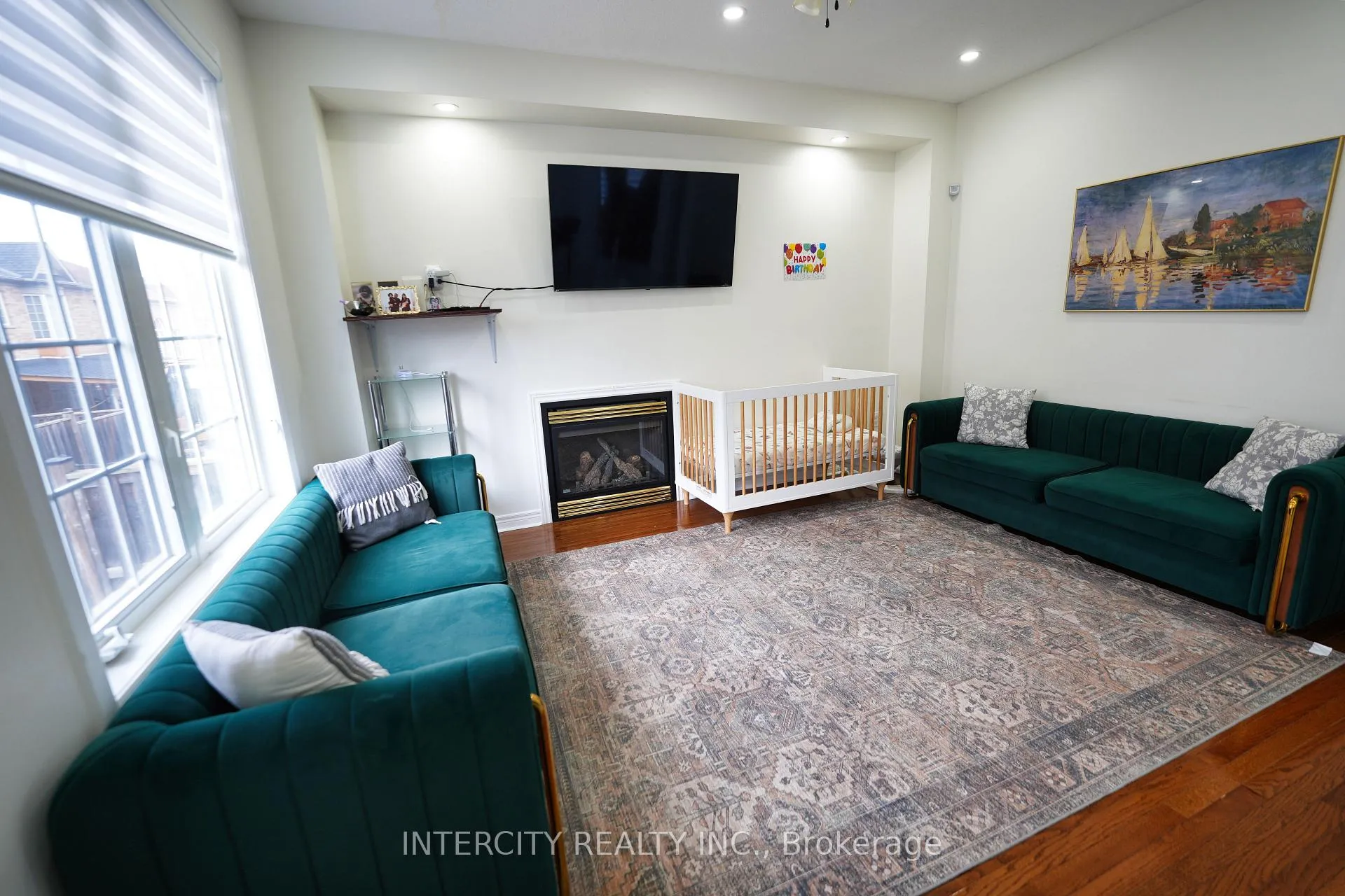 Photo 7 of 1 Pape Drive, Brampton, Sandringham-Wellington — HOMEH