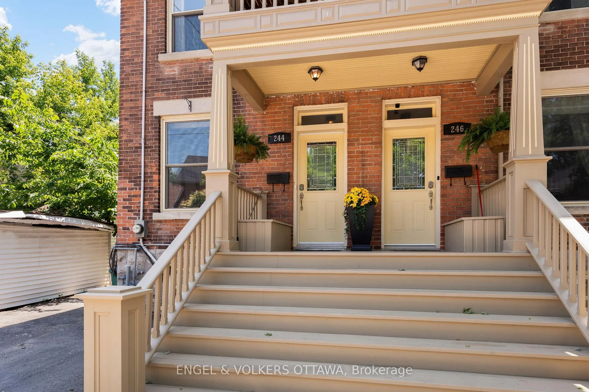 Photo 2 of 244 Flora Street, Ottawa, Ottawa Centre — HOMEH