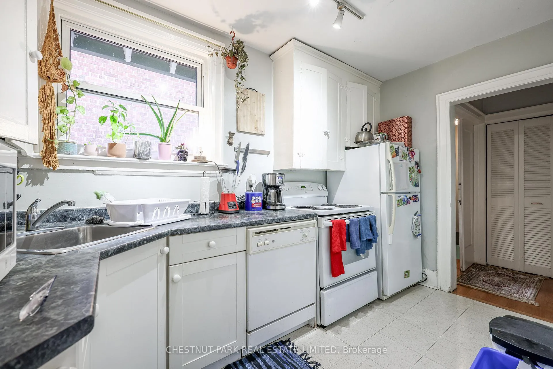 Photo 21 of 191 Castlefield Avenue, Toronto, Yonge-Eglinton — HOMEH