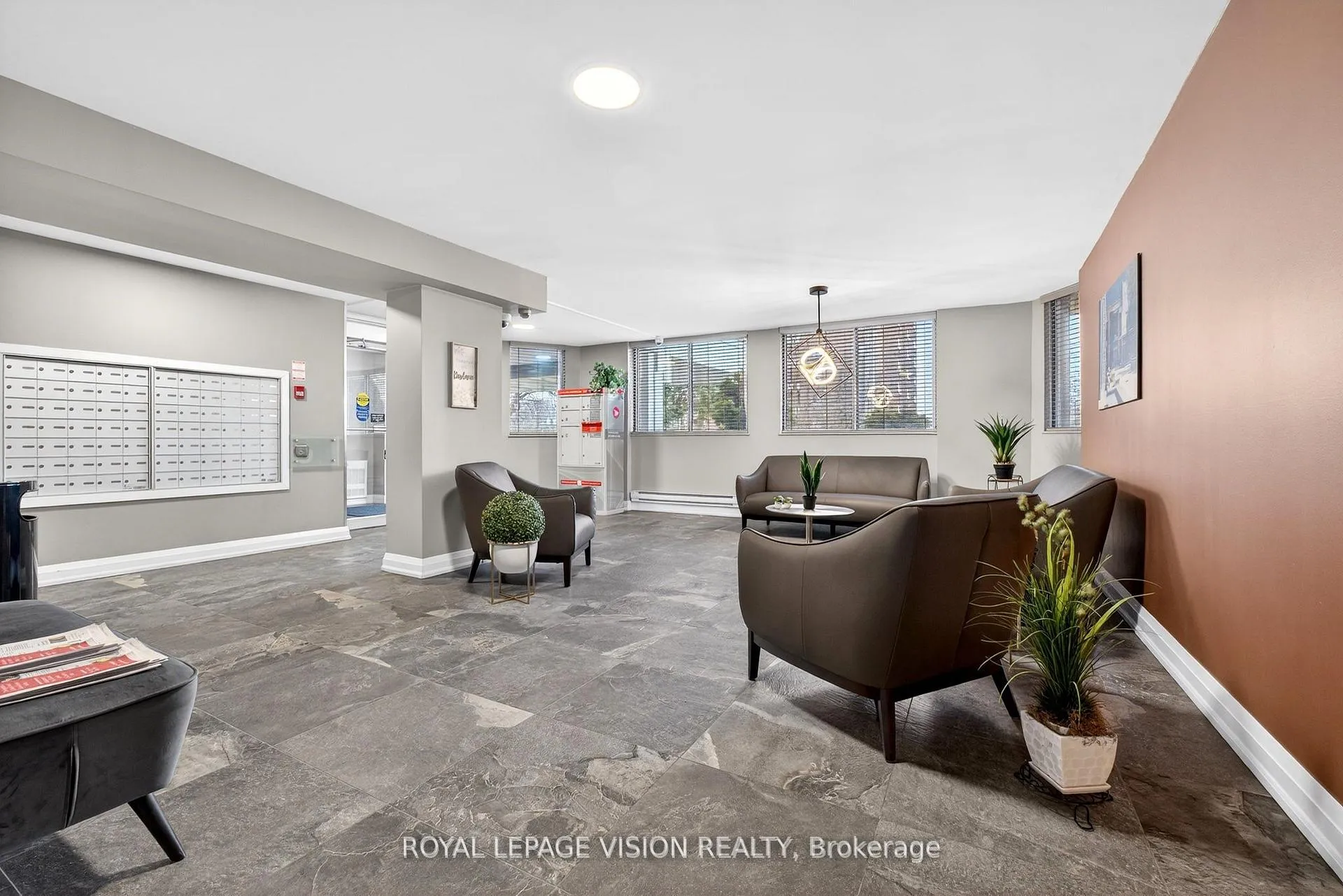 Photo 3 of Unit 1002, 81 Millside Drive, Milton, Old Milton — HOMEH