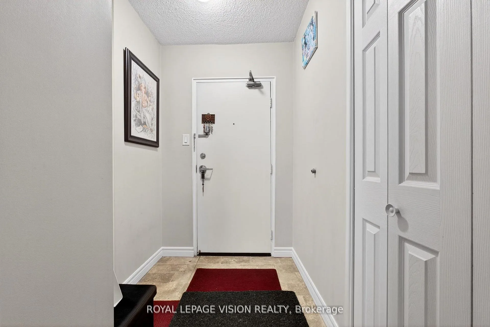 Photo 4 of Unit 1002, 81 Millside Drive, Milton, Old Milton — HOMEH