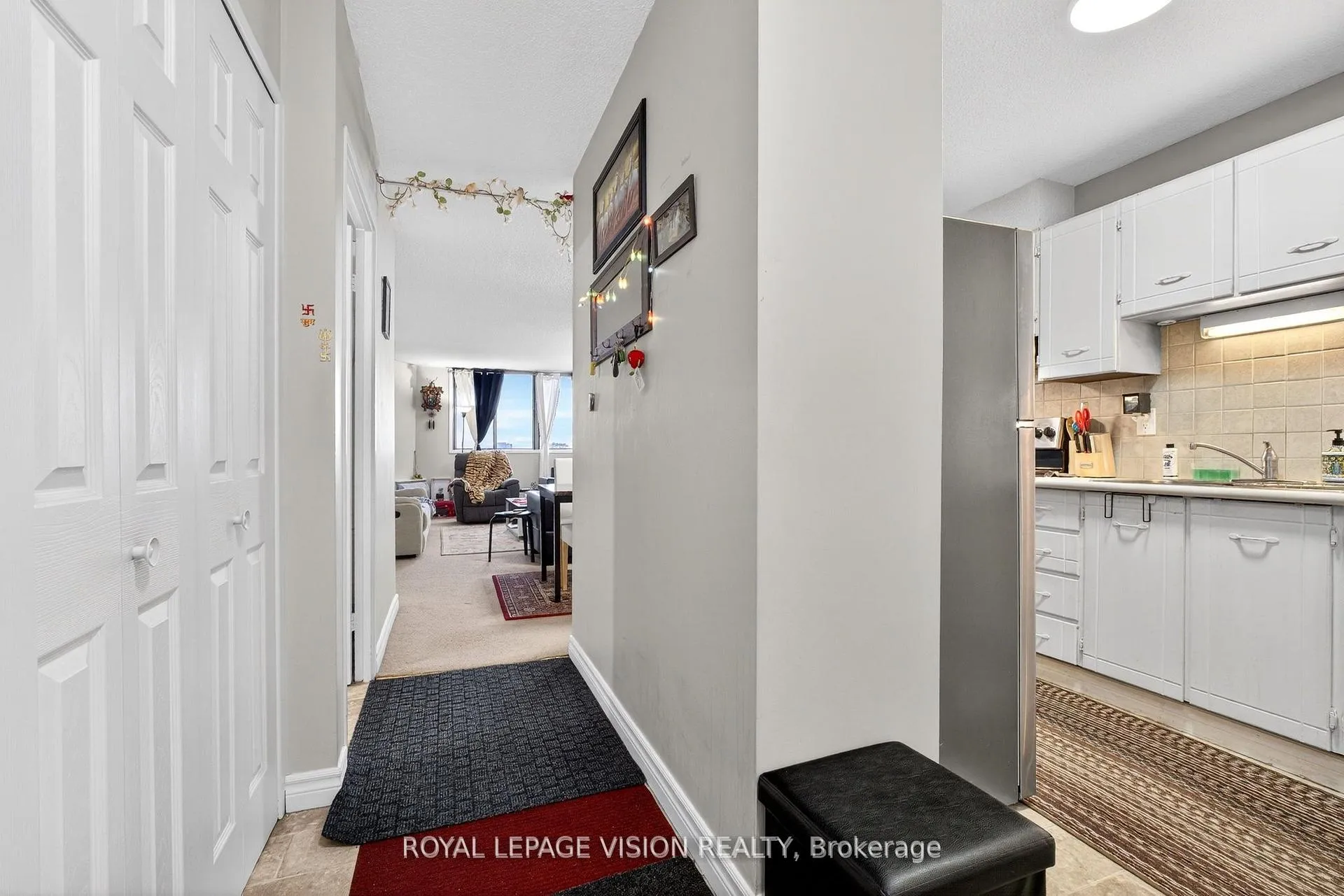 Photo 14 of Unit 1002, 81 Millside Drive, Milton, Old Milton — HOMEH