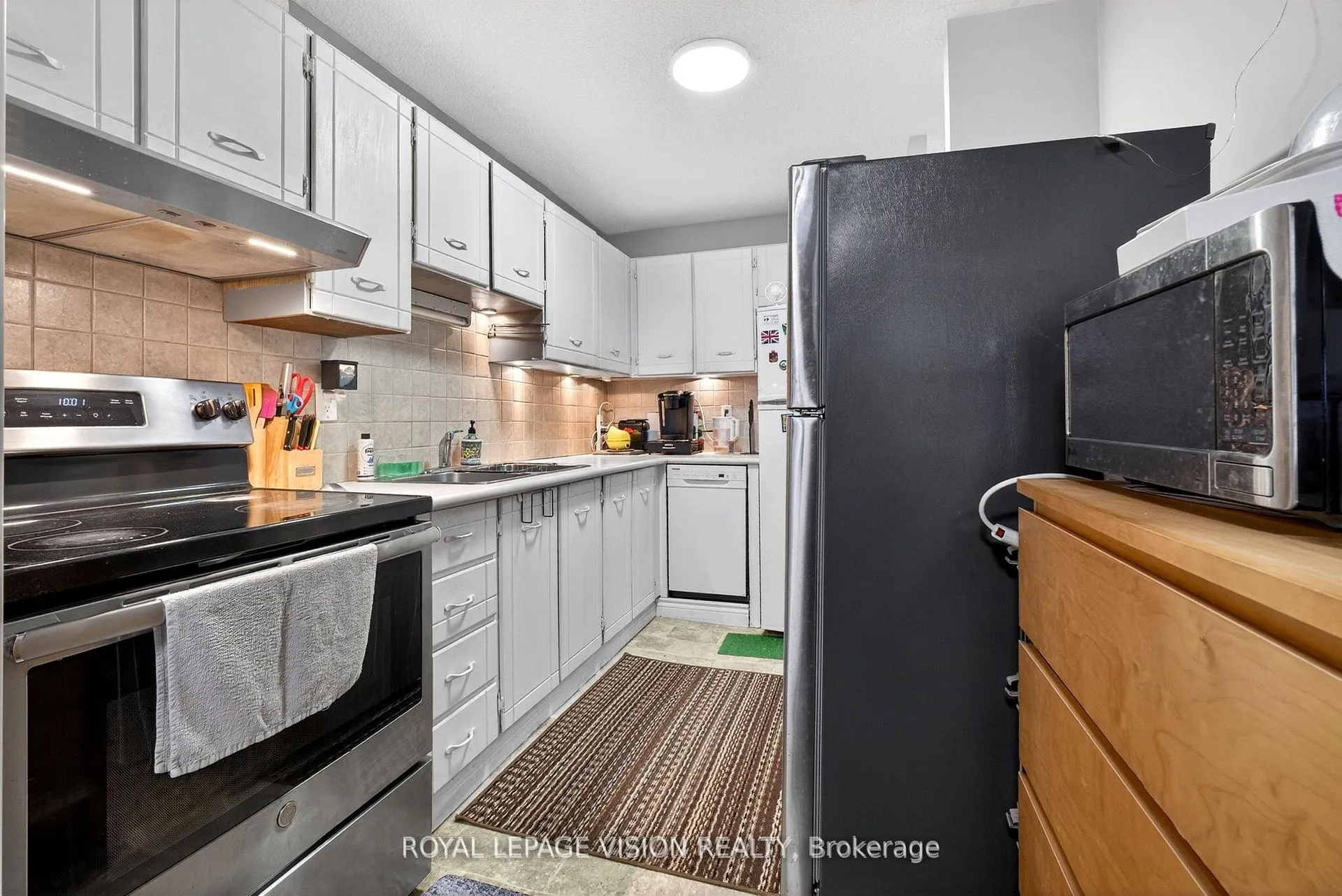 Photo 15 of Unit 1002, 81 Millside Drive, Milton, Old Milton — HOMEH