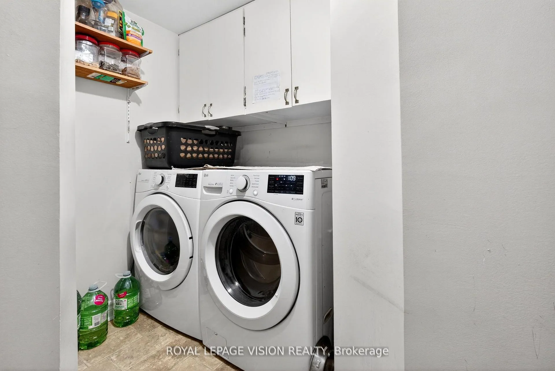 Photo 29 of Unit 1002, 81 Millside Drive, Milton, Old Milton — HOMEH