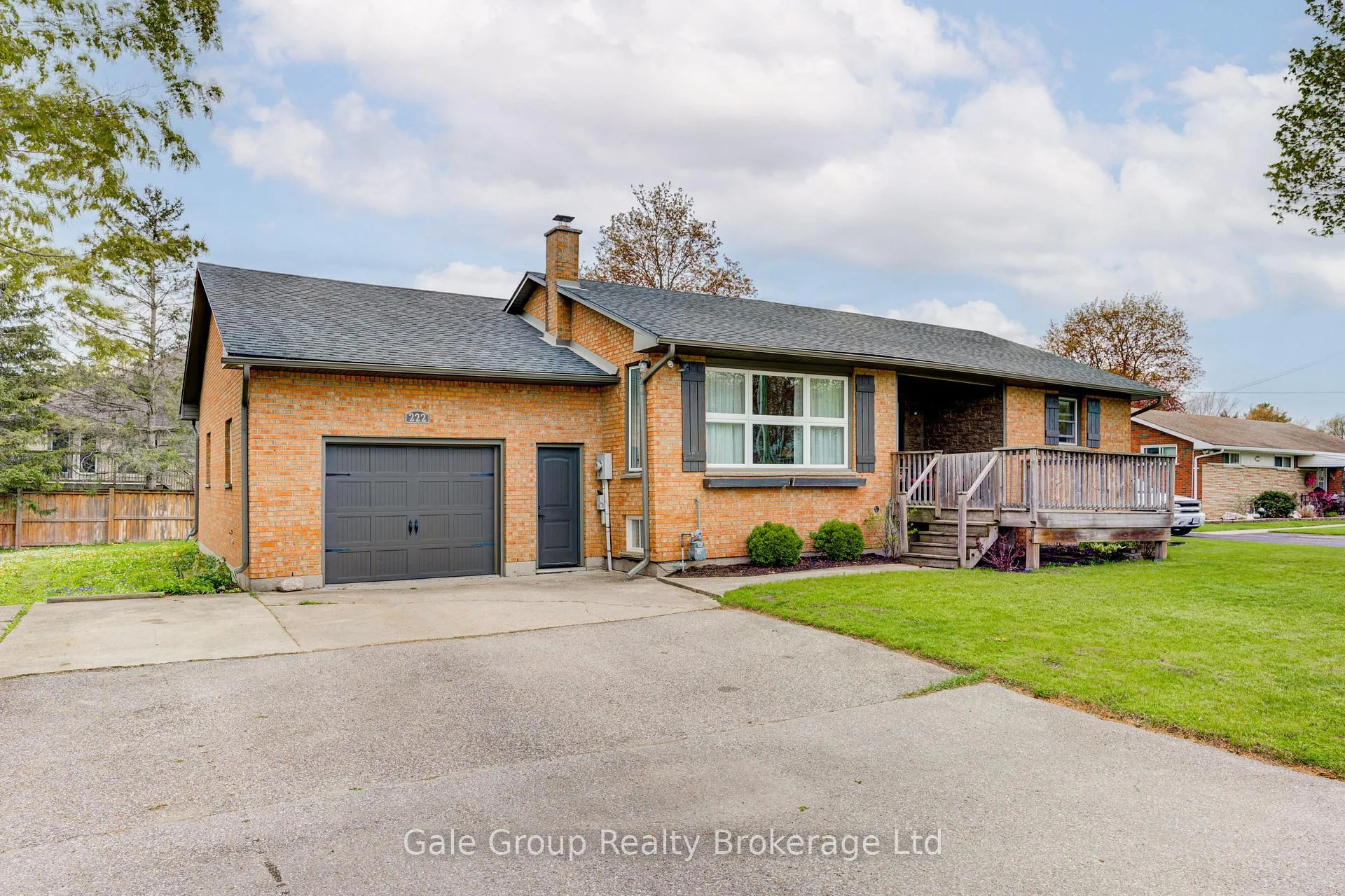 Photo of 222 Caverly Road S
