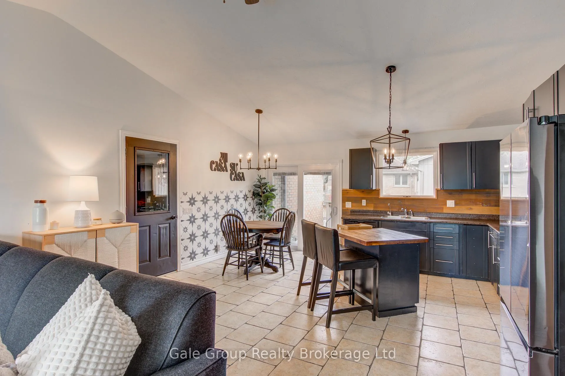 Photo 10 of 222 Caverly Road S, Aylmer — HOMEH