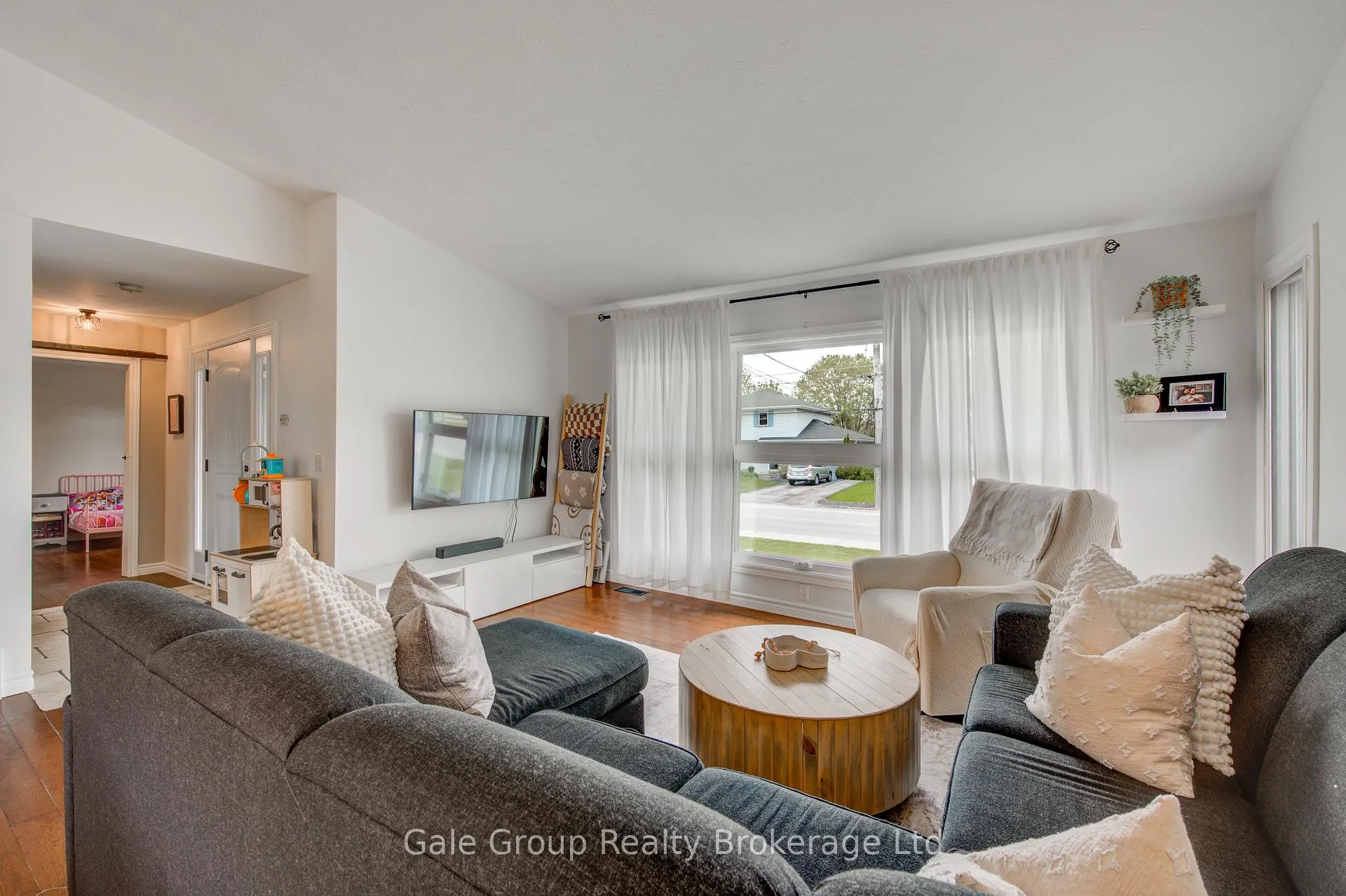Photo 15 of 222 Caverly Road S, Aylmer — HOMEH