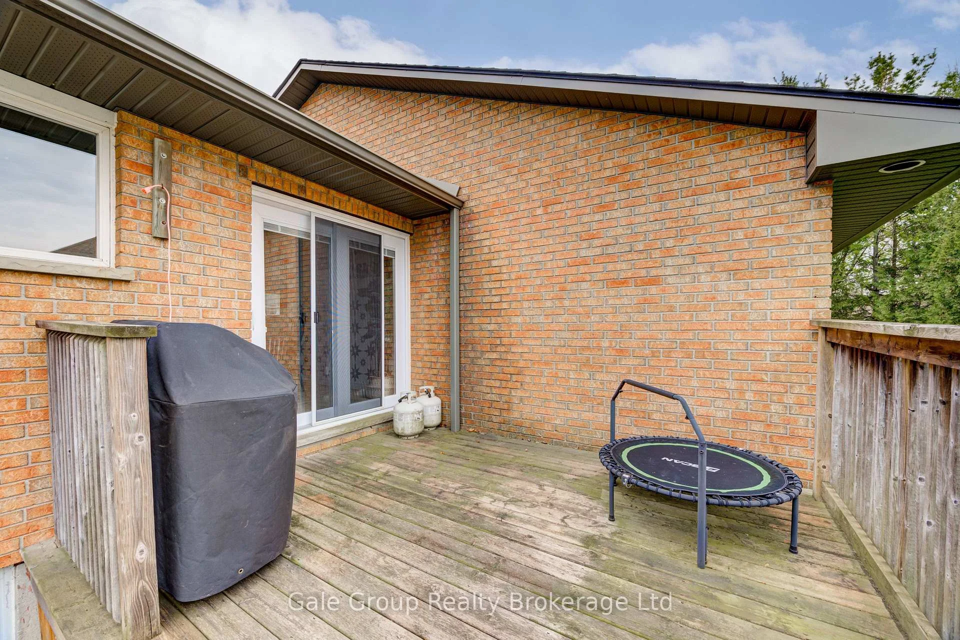 Photo 3 of 222 Caverly Road S, Aylmer — HOMEH