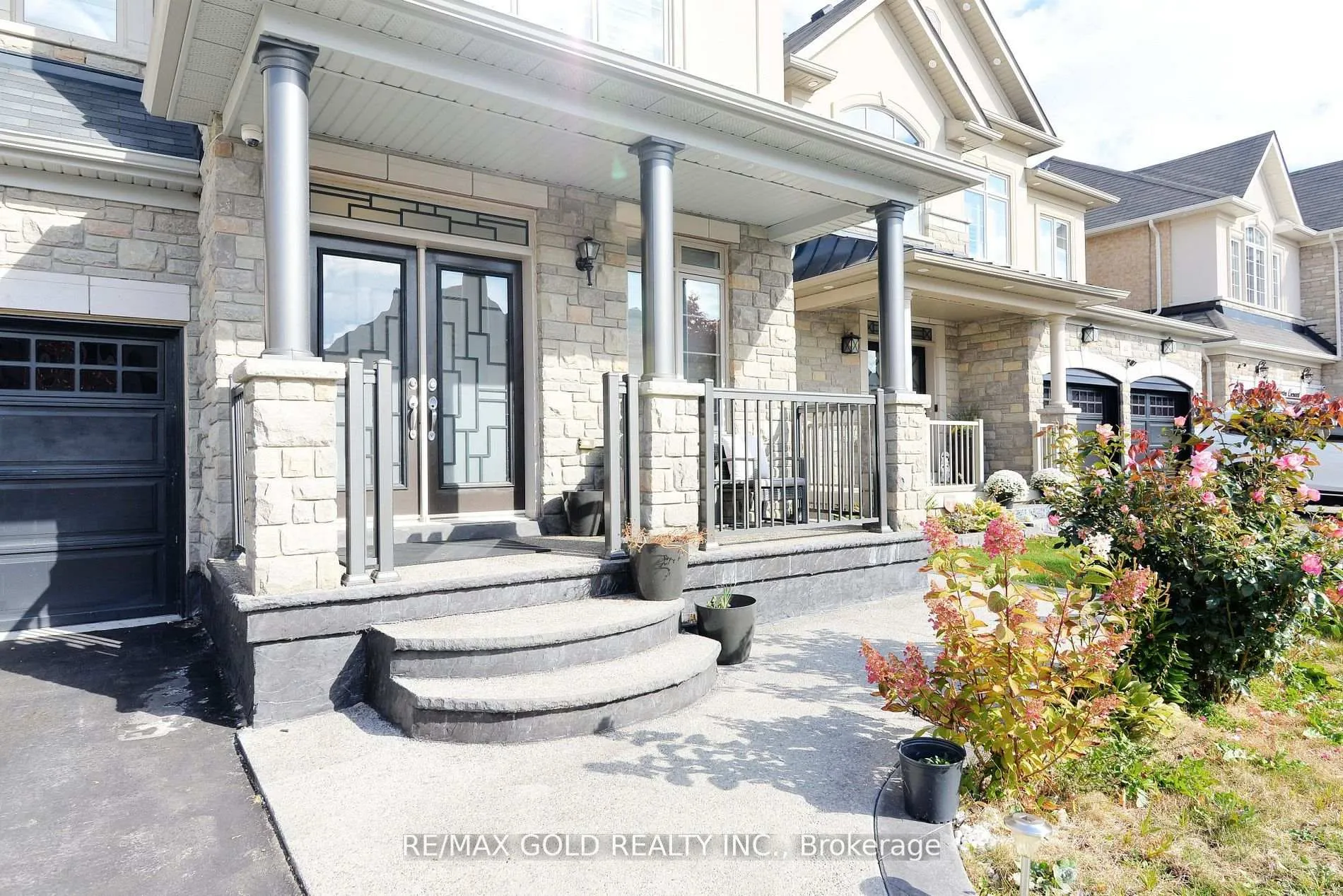 Photo 2 of 42 Brookwater Crescent, Caledon, Rural Caledon — HOMEH