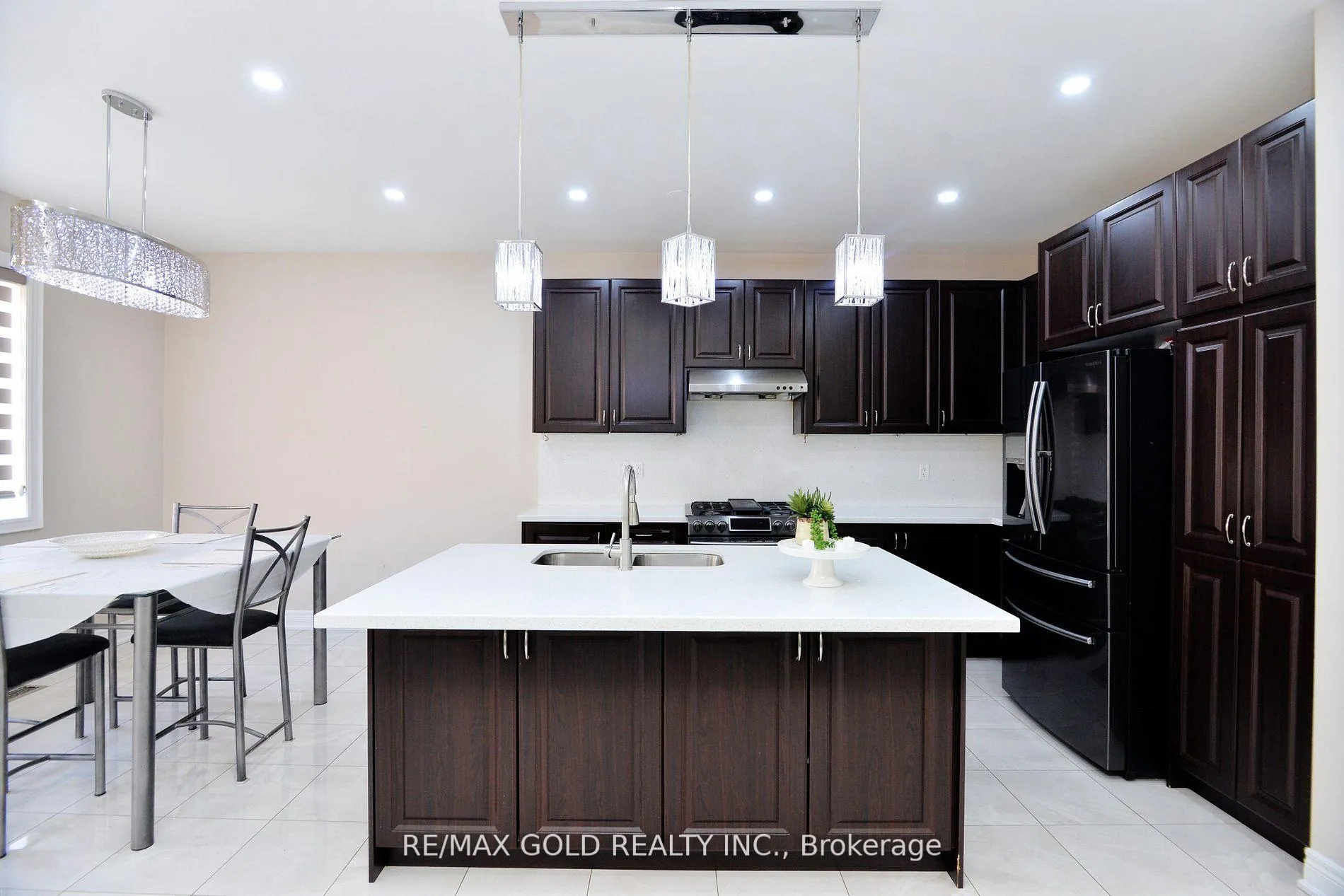Photo 10 of 42 Brookwater Crescent, Caledon, Rural Caledon — HOMEH