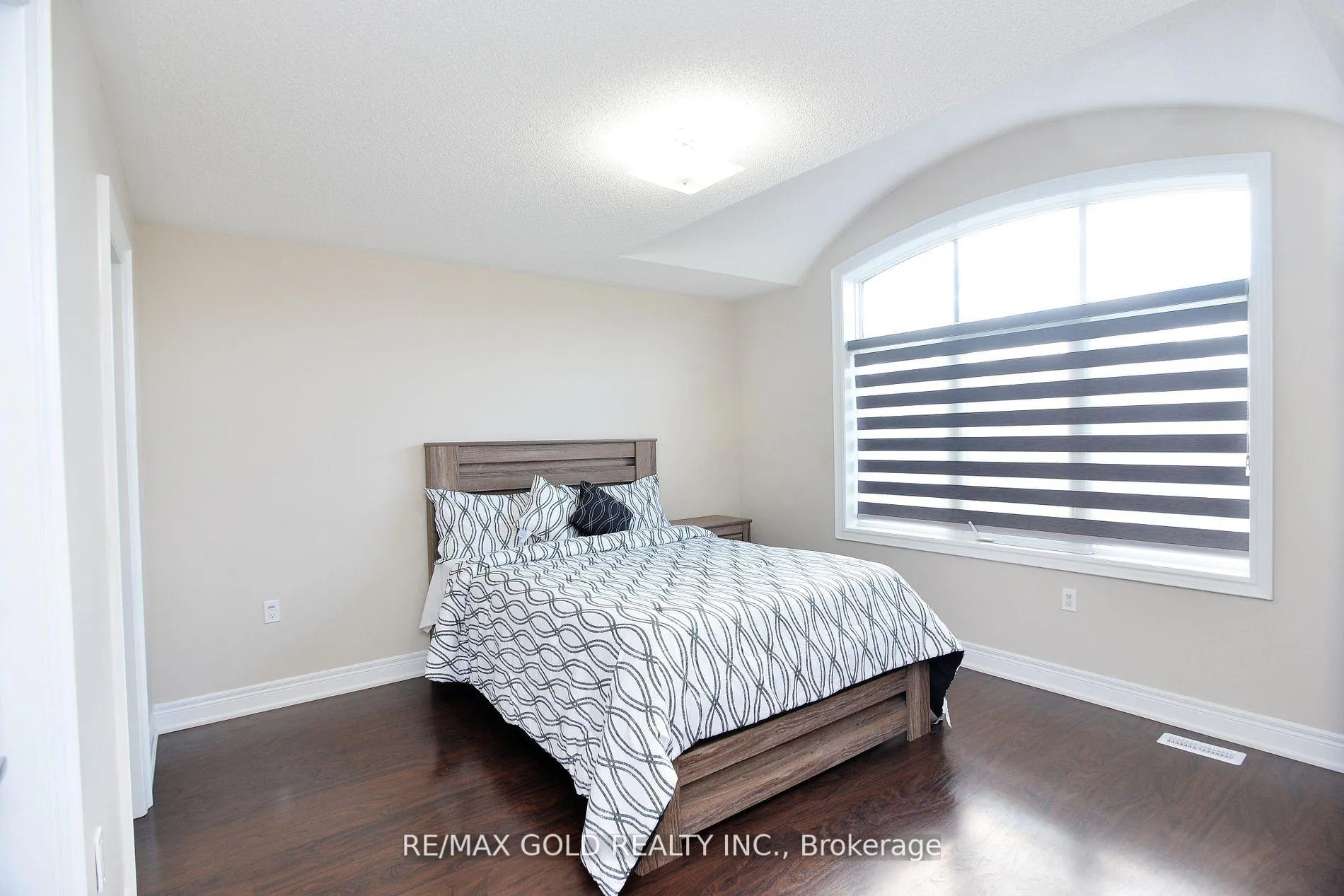 Photo 26 of 42 Brookwater Crescent, Caledon, Rural Caledon — HOMEH