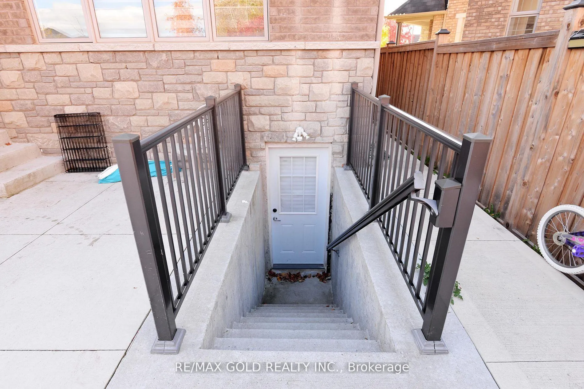 Photo 40 of 42 Brookwater Crescent, Caledon, Rural Caledon — HOMEH