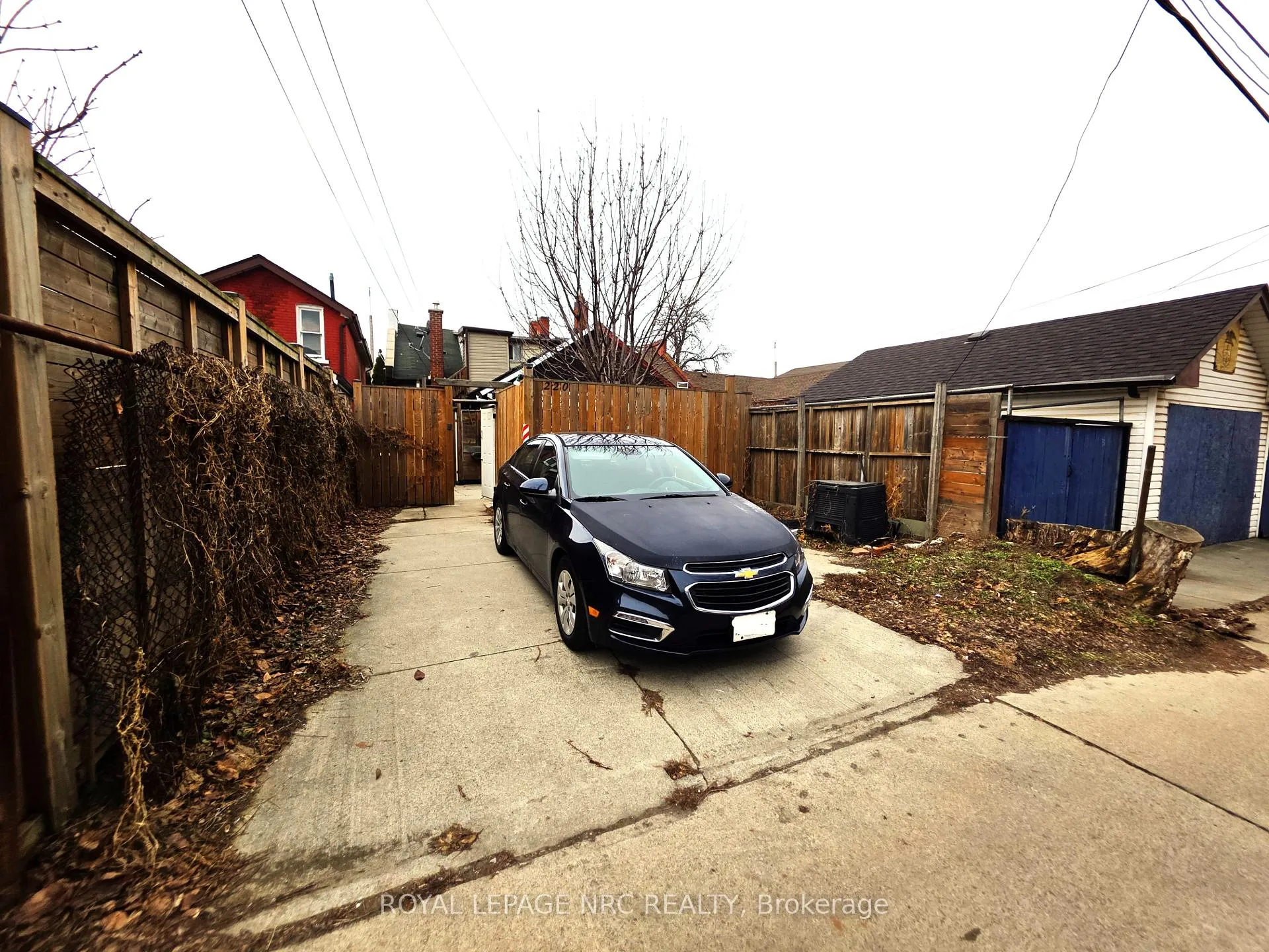 Photo 23 of 220 Emerald Street N, Hamilton, Landsdale — HOMEH