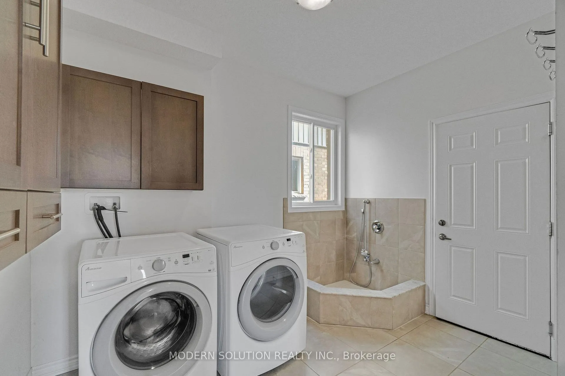Photo 12 of 99 Creighton Avenue, Guelph, Grange Road — HOMEH