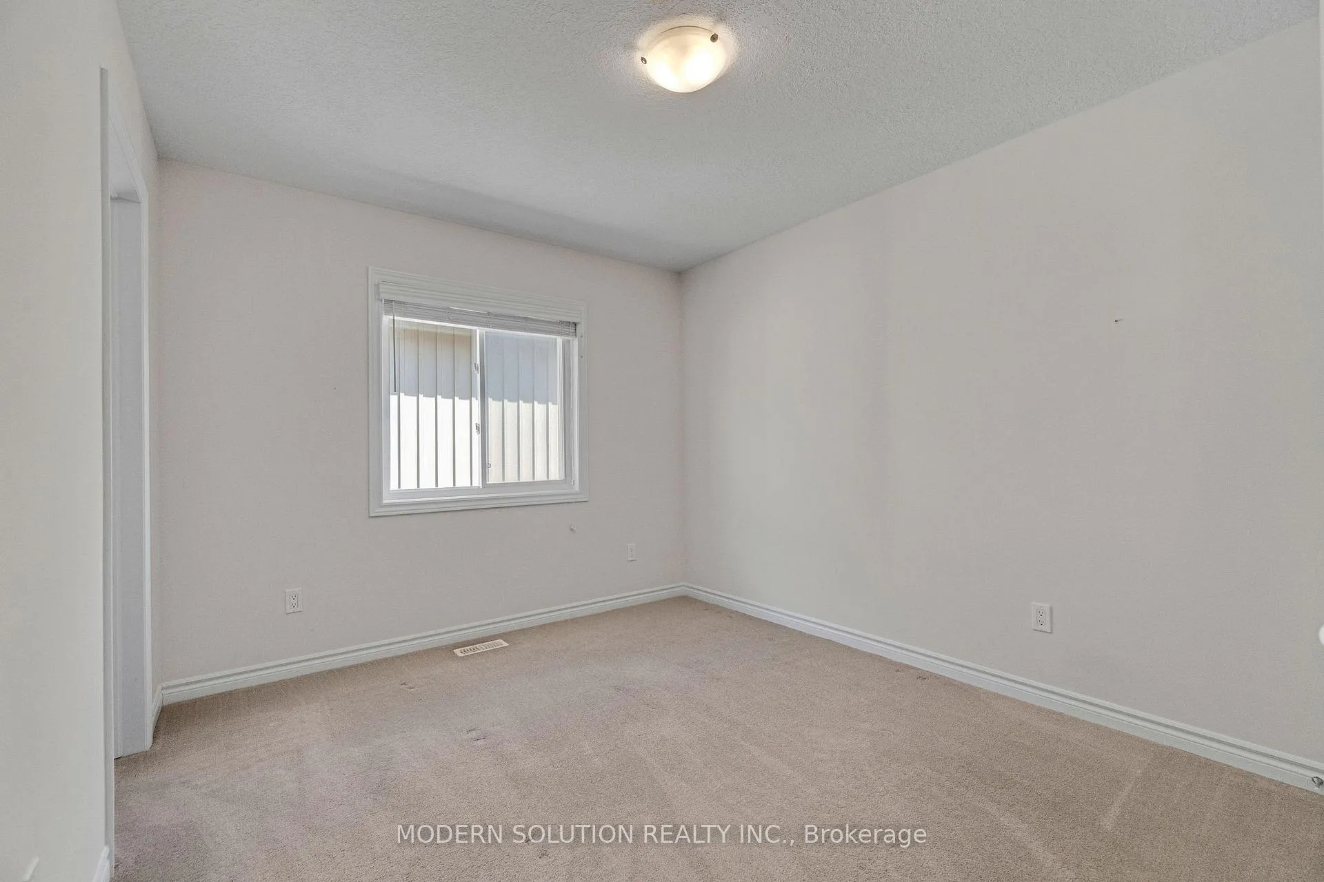 Photo 18 of 99 Creighton Avenue, Guelph, Grange Road — HOMEH