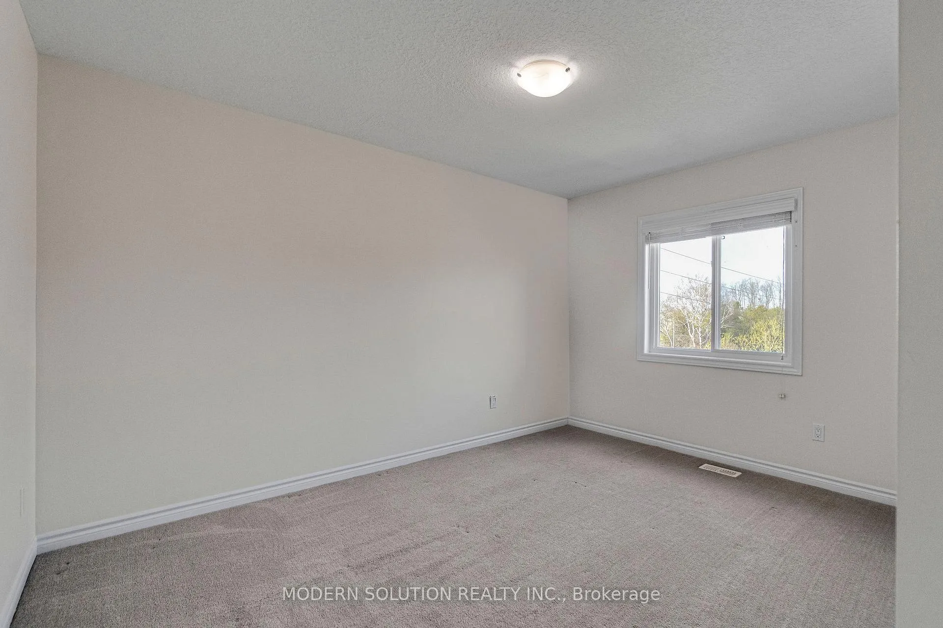 Photo 20 of 99 Creighton Avenue, Guelph, Grange Road — HOMEH