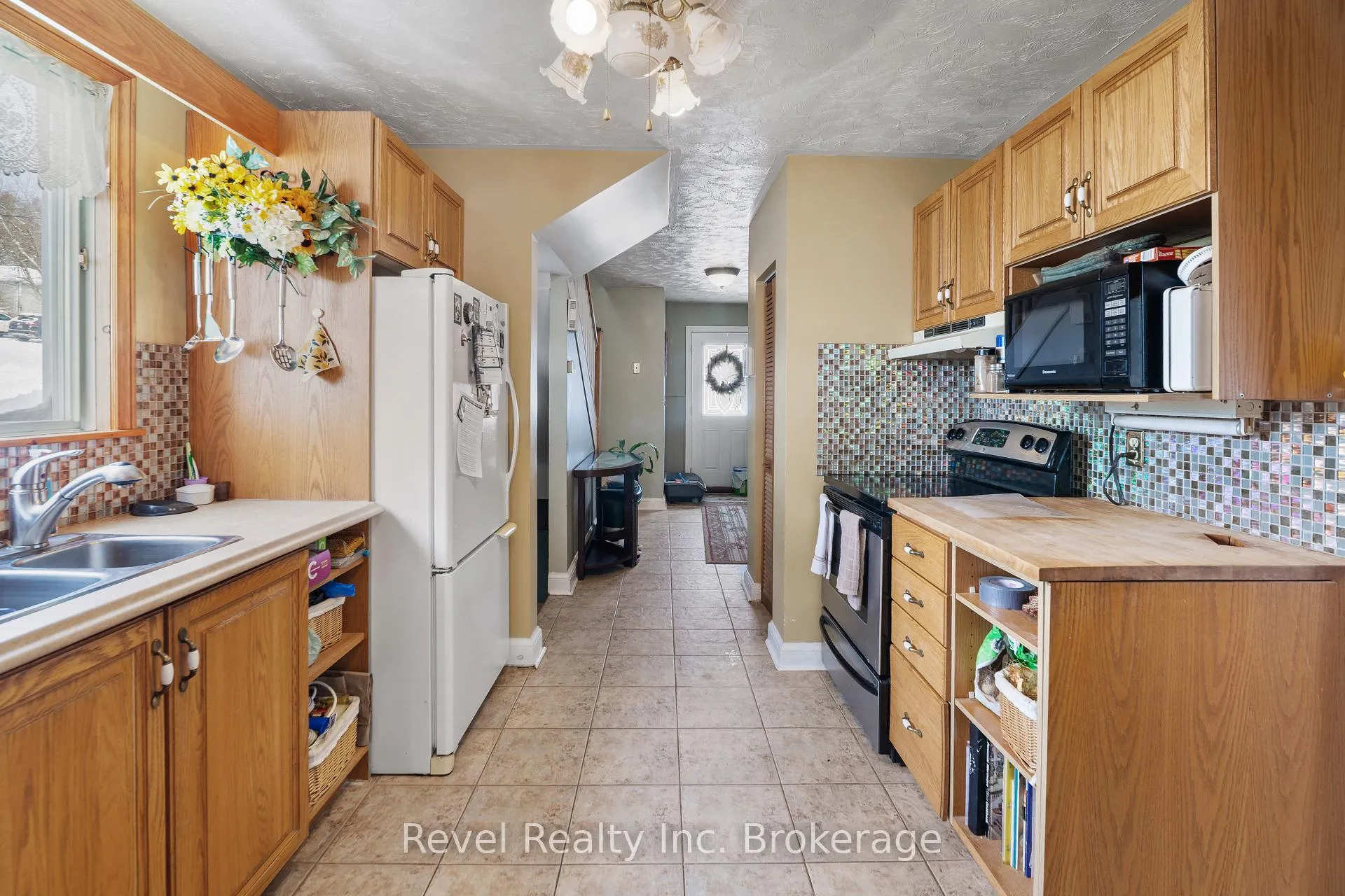 Photo 6 of 320 Eighth Street, Mattawa — HOMEH