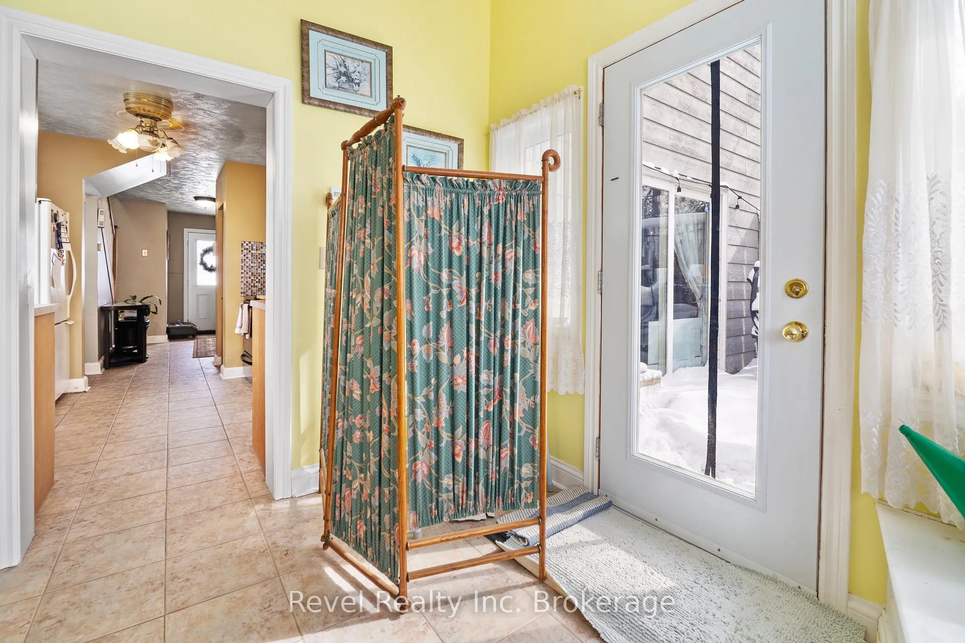 Photo 16 of 320 Eighth Street, Mattawa — HOMEH