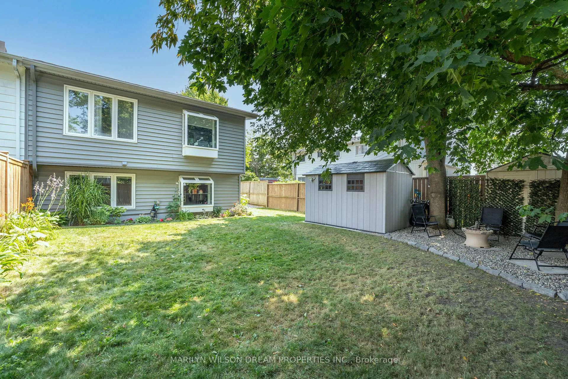 Photo 6 of 946 Elmsmere Road, Ottawa, Beacon Hill South — HOMEH