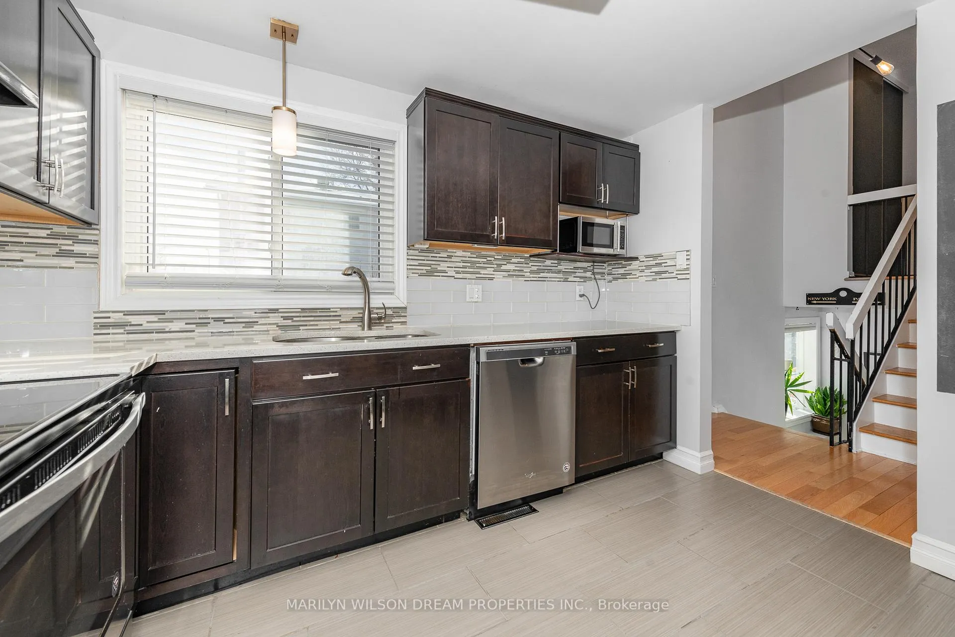 Photo 15 of 946 Elmsmere Road, Ottawa, Beacon Hill South — HOMEH