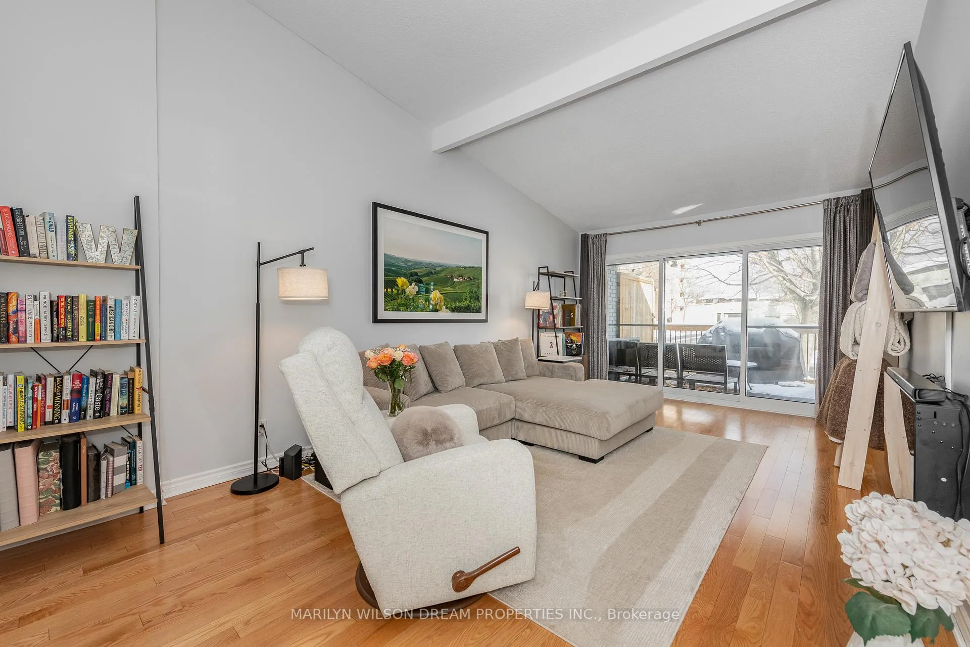Photo 17 of 946 Elmsmere Road, Ottawa, Beacon Hill South — HOMEH