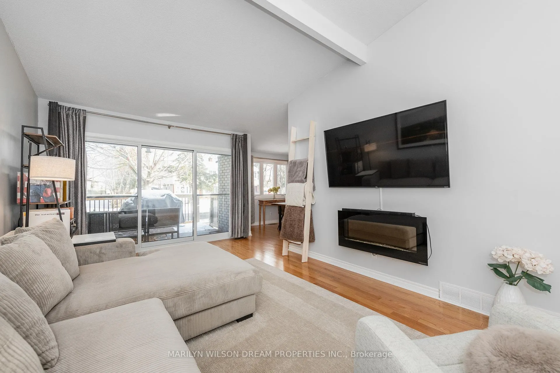 Photo 18 of 946 Elmsmere Road, Ottawa, Beacon Hill South — HOMEH