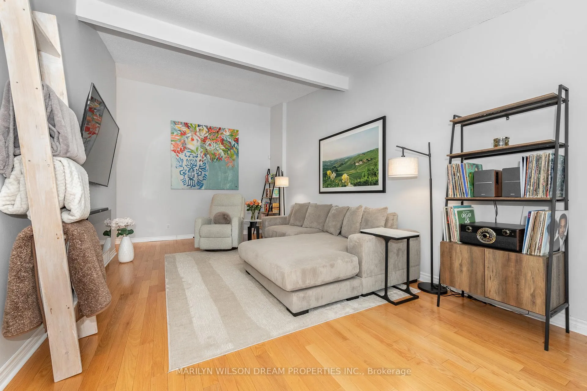 Photo 19 of 946 Elmsmere Road, Ottawa, Beacon Hill South — HOMEH