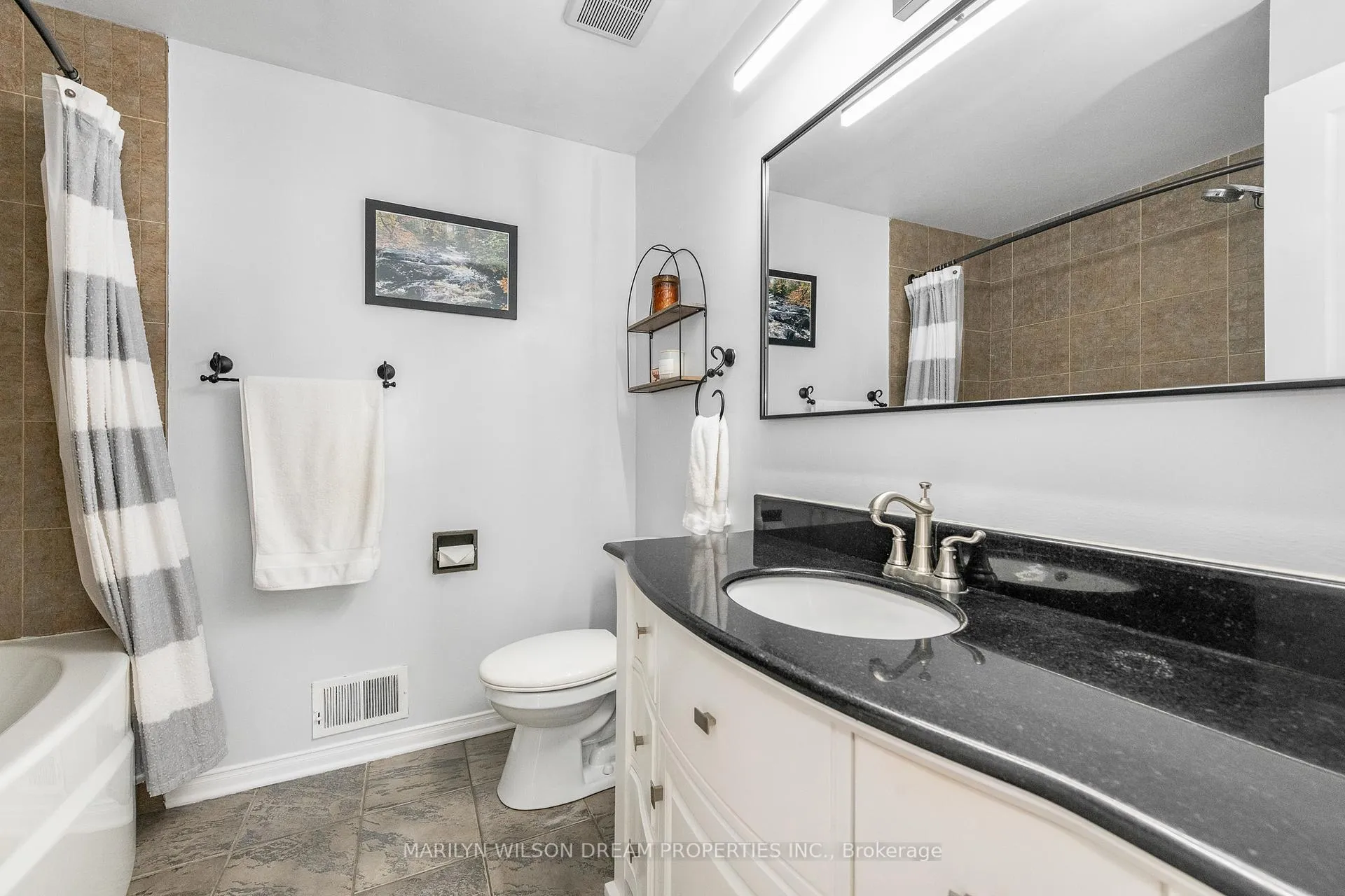 Photo 29 of 946 Elmsmere Road, Ottawa, Beacon Hill South — HOMEH