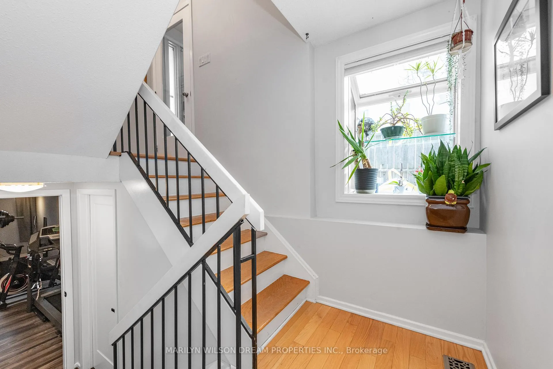 Photo 31 of 946 Elmsmere Road, Ottawa, Beacon Hill South — HOMEH