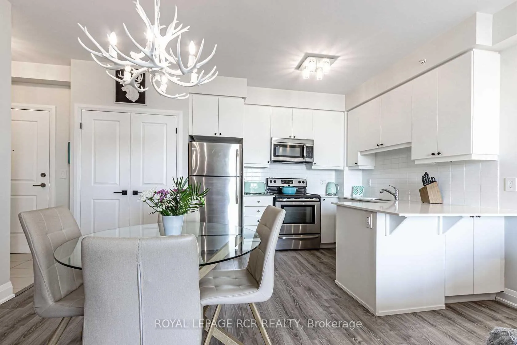 Photo 2 of Unit 913, 12 Woodstream Boulevard, Vaughan, Vaughan Grove — HOMEH