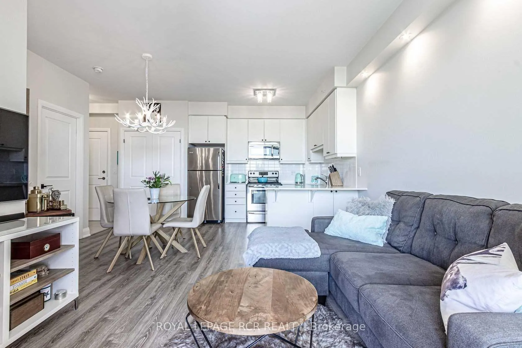 Photo 6 of Unit 913, 12 Woodstream Boulevard, Vaughan, Vaughan Grove — HOMEH