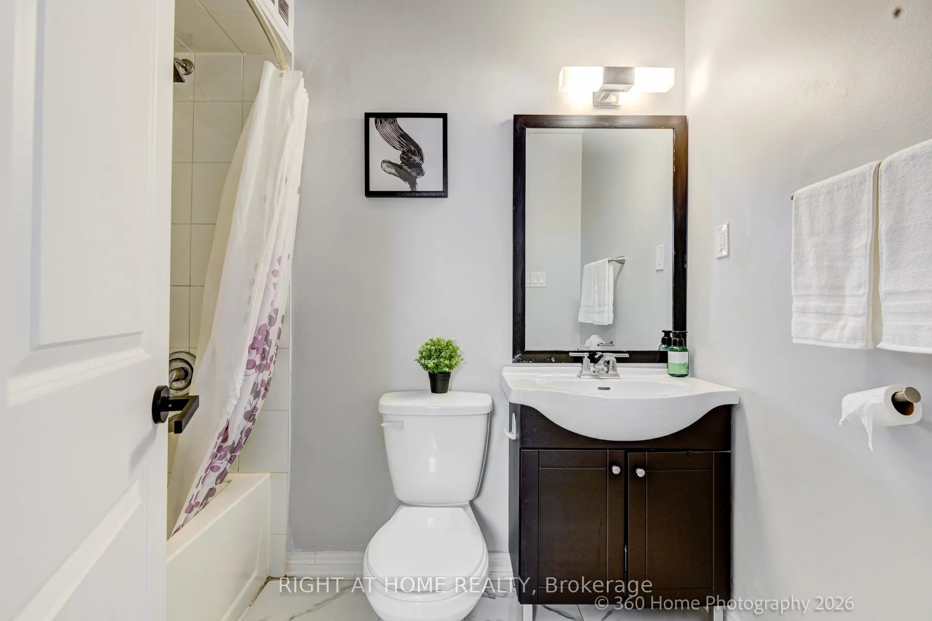 Photo 16 of Unit 80, 221 Milestone Crescent, Aurora, Aurora Village — HOMEH
