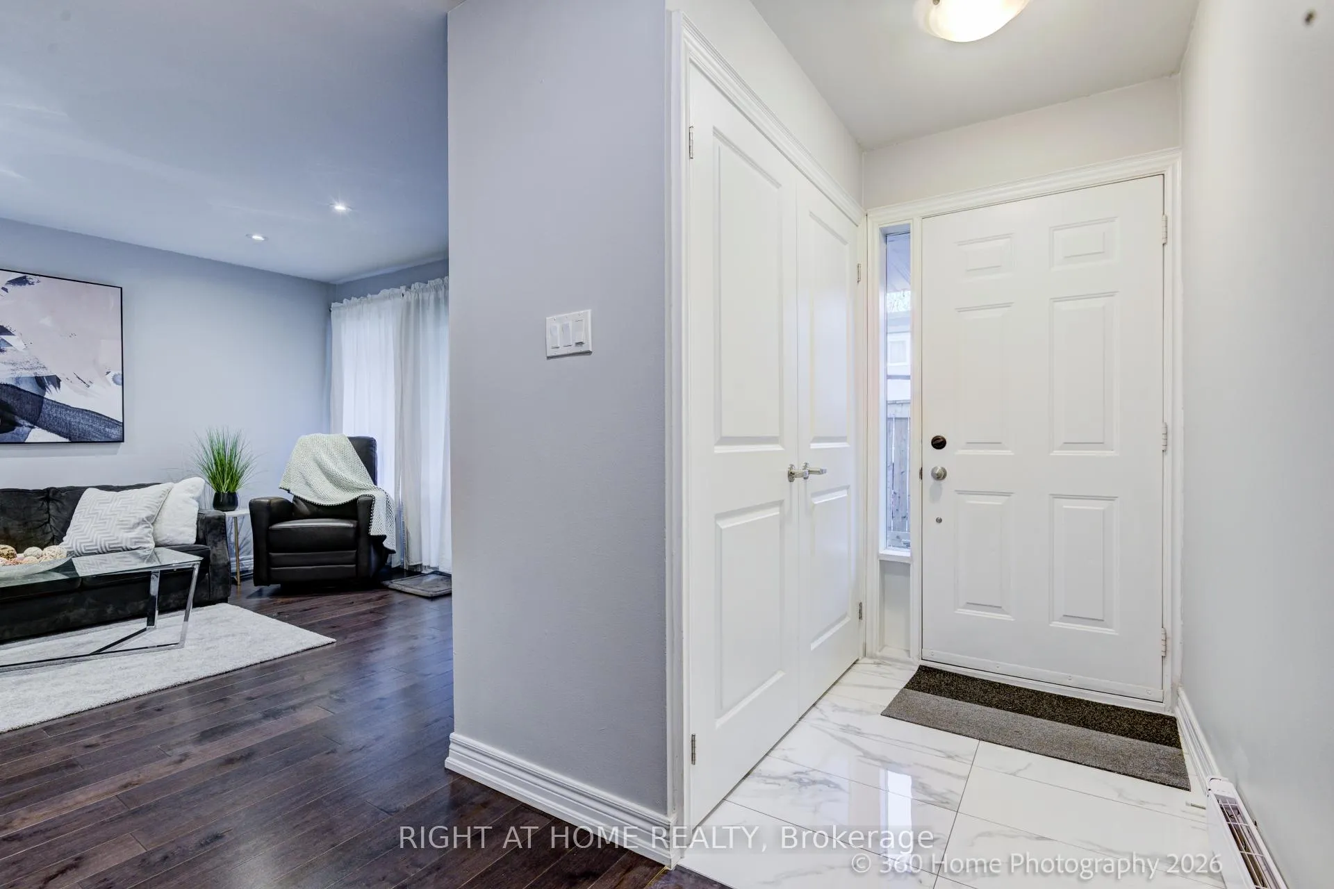 Photo 23 of Unit 80, 221 Milestone Crescent, Aurora, Aurora Village — HOMEH
