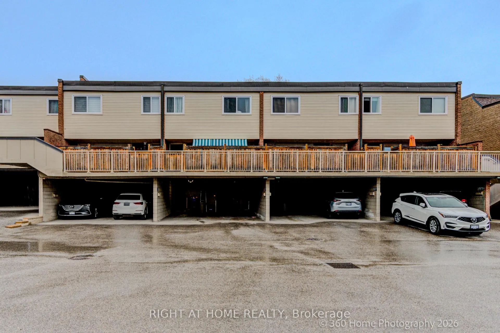 Photo 25 of Unit 80, 221 Milestone Crescent, Aurora, Aurora Village — HOMEH