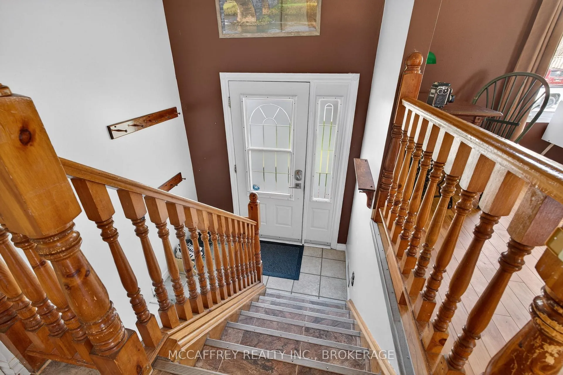 Photo 3 of 1075 Basswood Place, Kingston, City Northwest — HOMEH