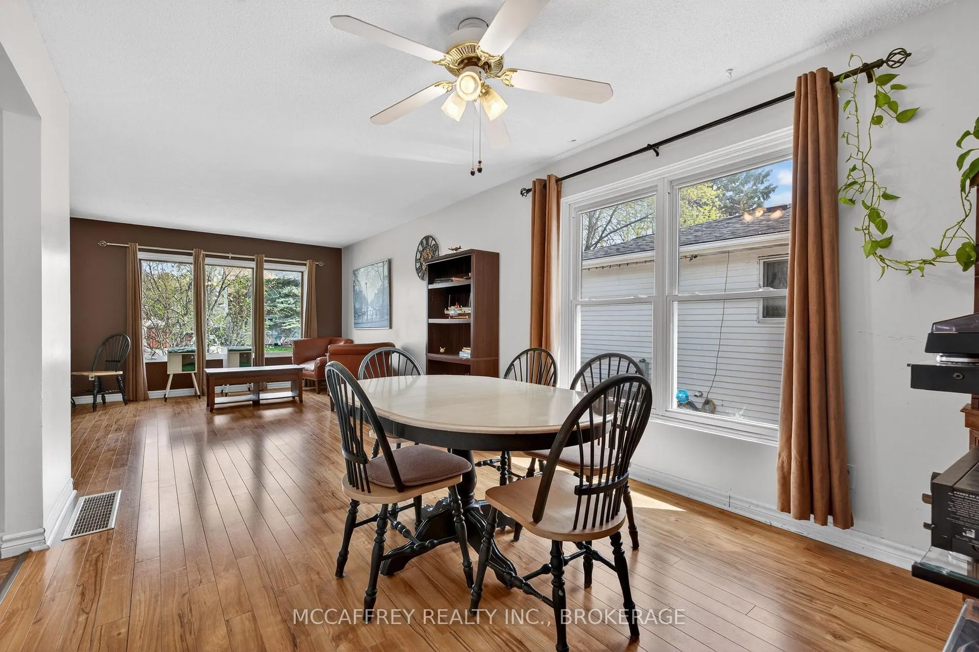 Photo 8 of 1075 Basswood Place, Kingston, City Northwest — HOMEH