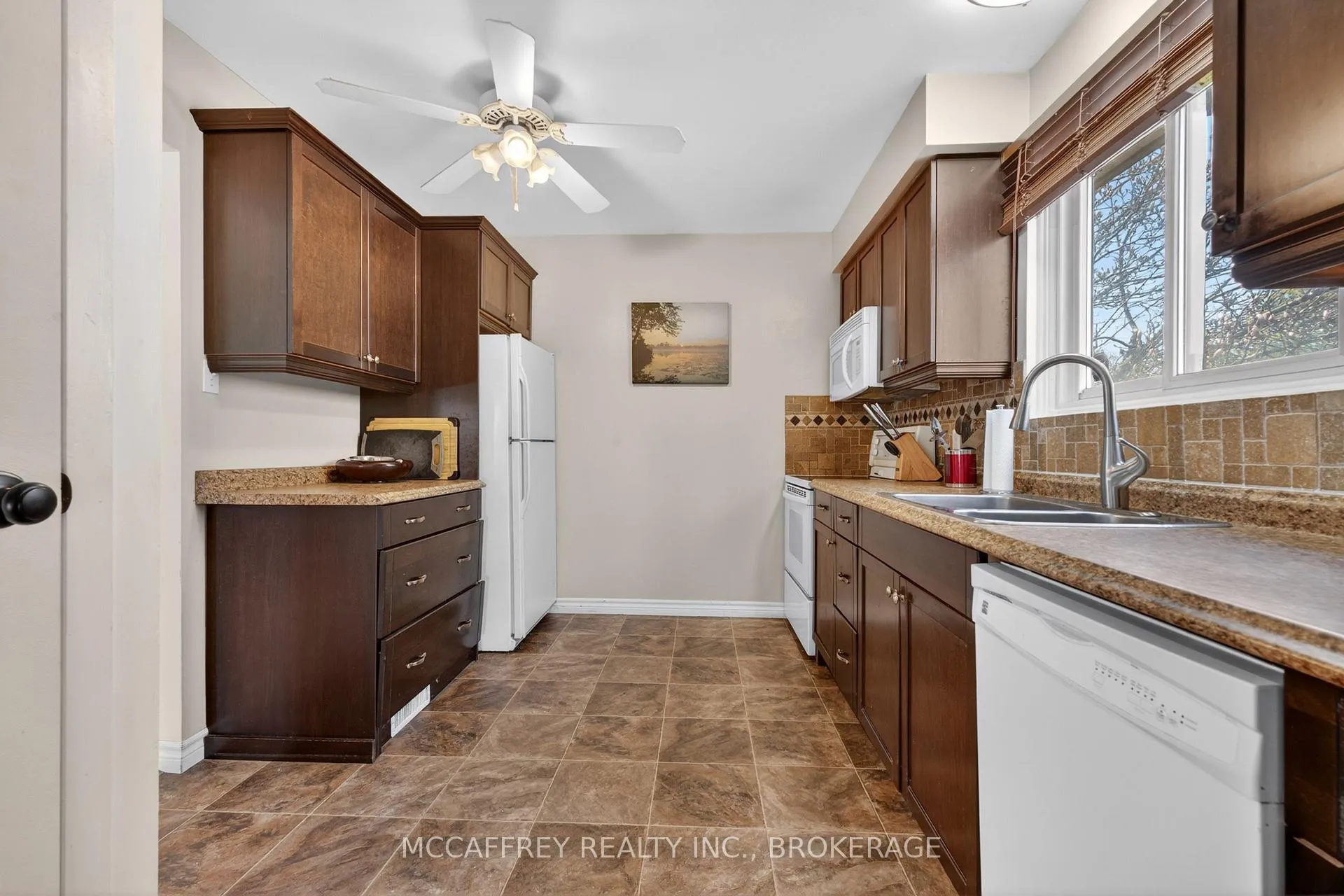 Photo 9 of 1075 Basswood Place, Kingston, City Northwest — HOMEH