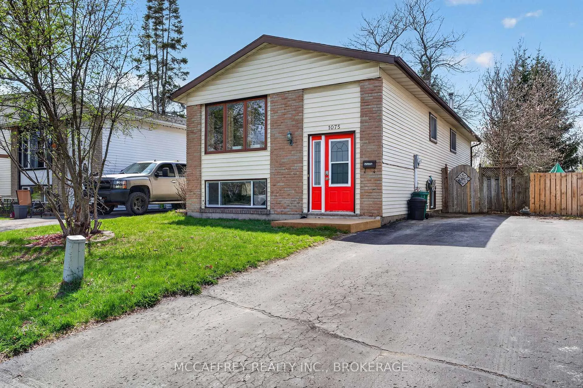 Photo 34 of 1075 Basswood Place, Kingston, City Northwest — HOMEH
