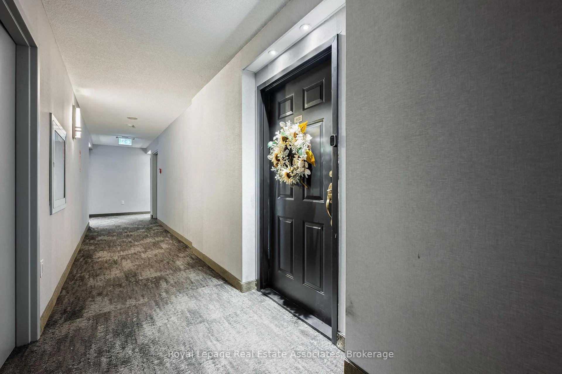 Photo 5 of Unit 1402, 20 Mcfarlane Drive, Halton Hills, Georgetown — HOMEH