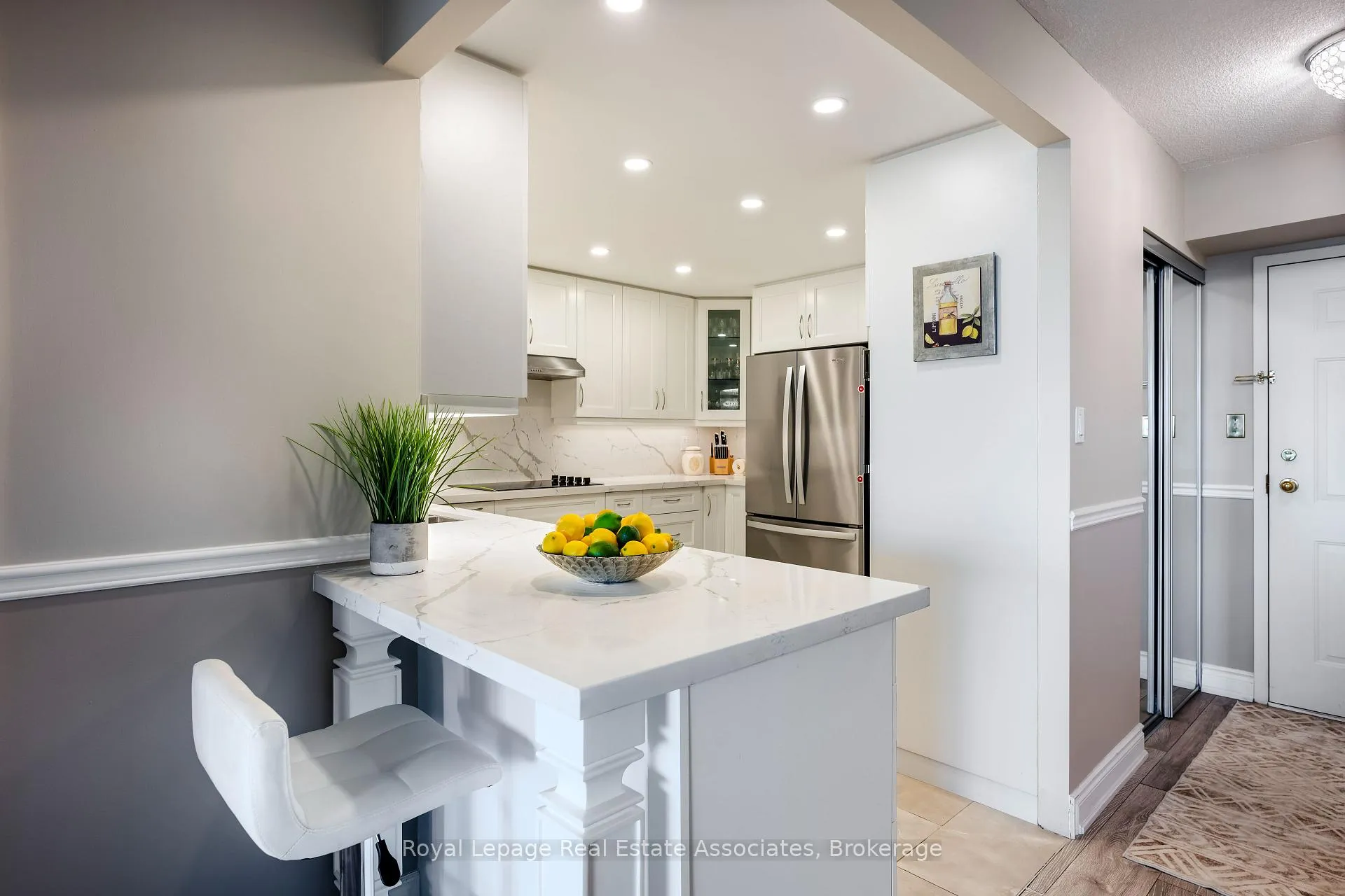 Photo 7 of Unit 1402, 20 Mcfarlane Drive, Halton Hills, Georgetown — HOMEH