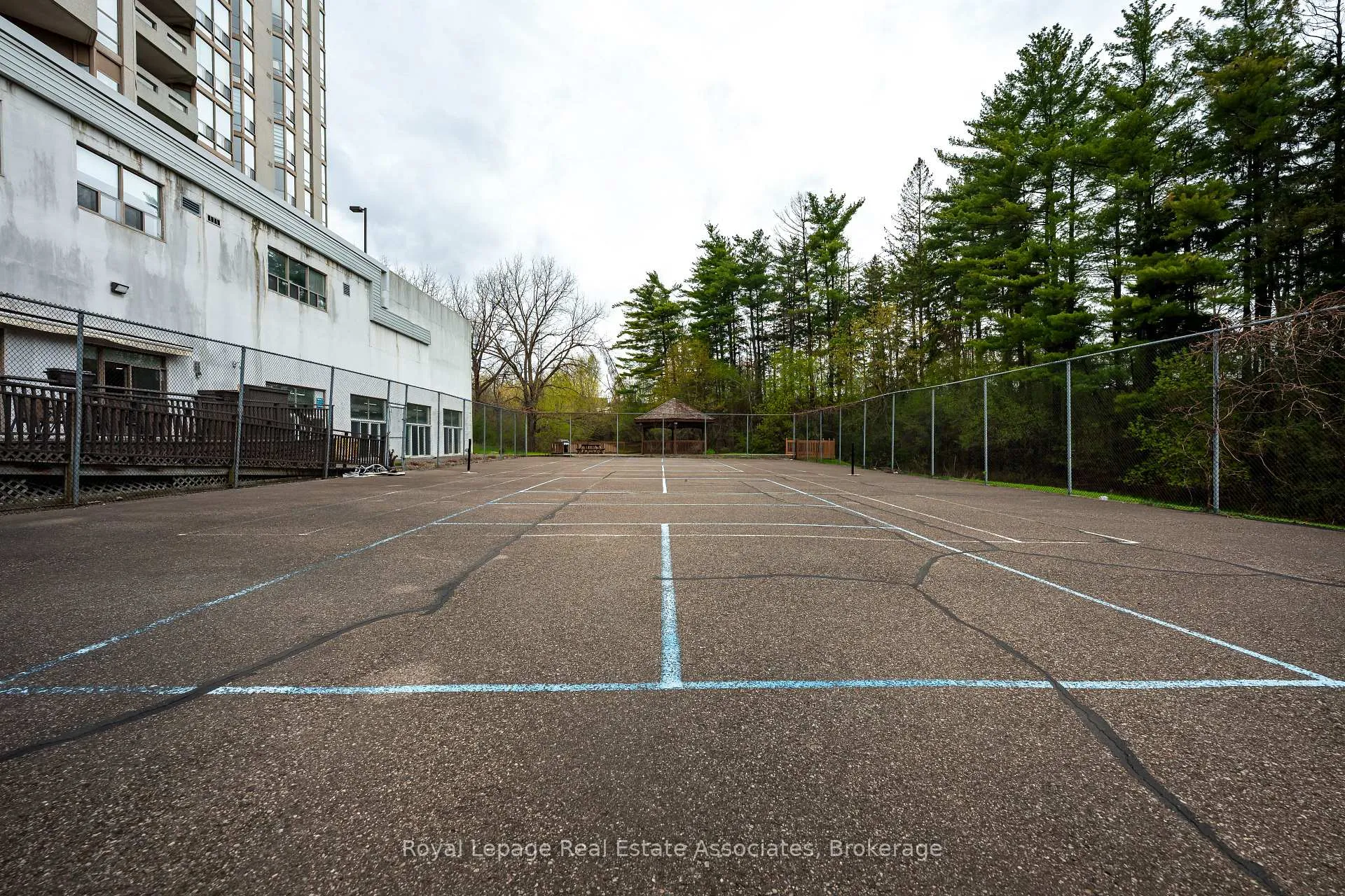 Photo 37 of Unit 1402, 20 Mcfarlane Drive, Halton Hills, Georgetown — HOMEH
