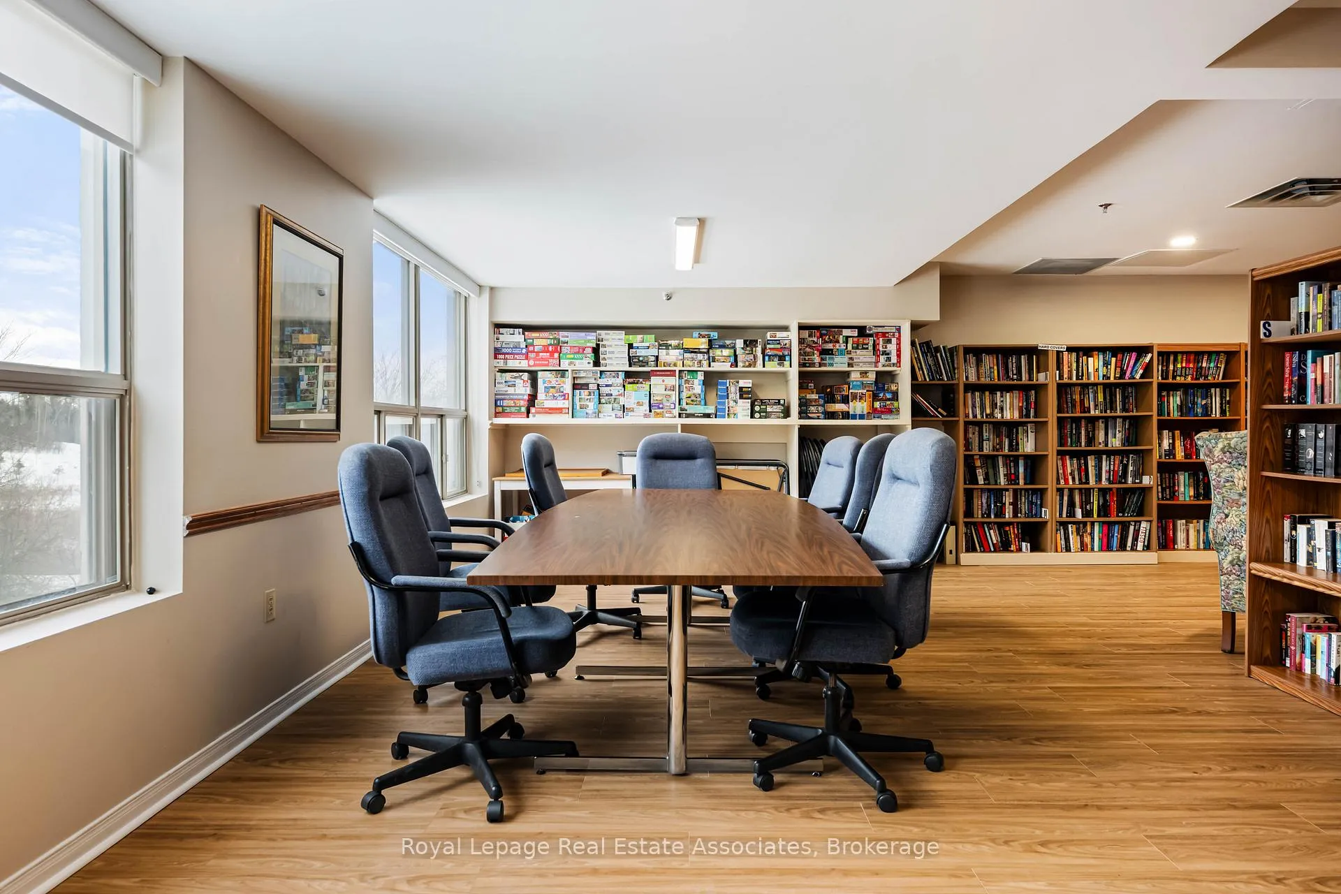 Photo 39 of Unit 1402, 20 Mcfarlane Drive, Halton Hills, Georgetown — HOMEH