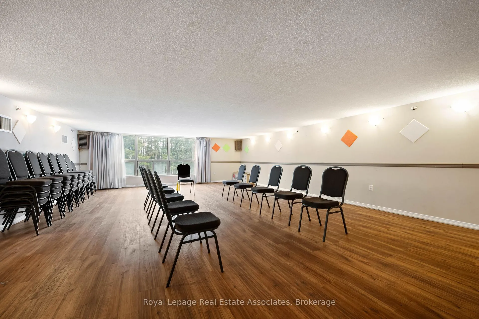 Photo 42 of Unit 1402, 20 Mcfarlane Drive, Halton Hills, Georgetown — HOMEH