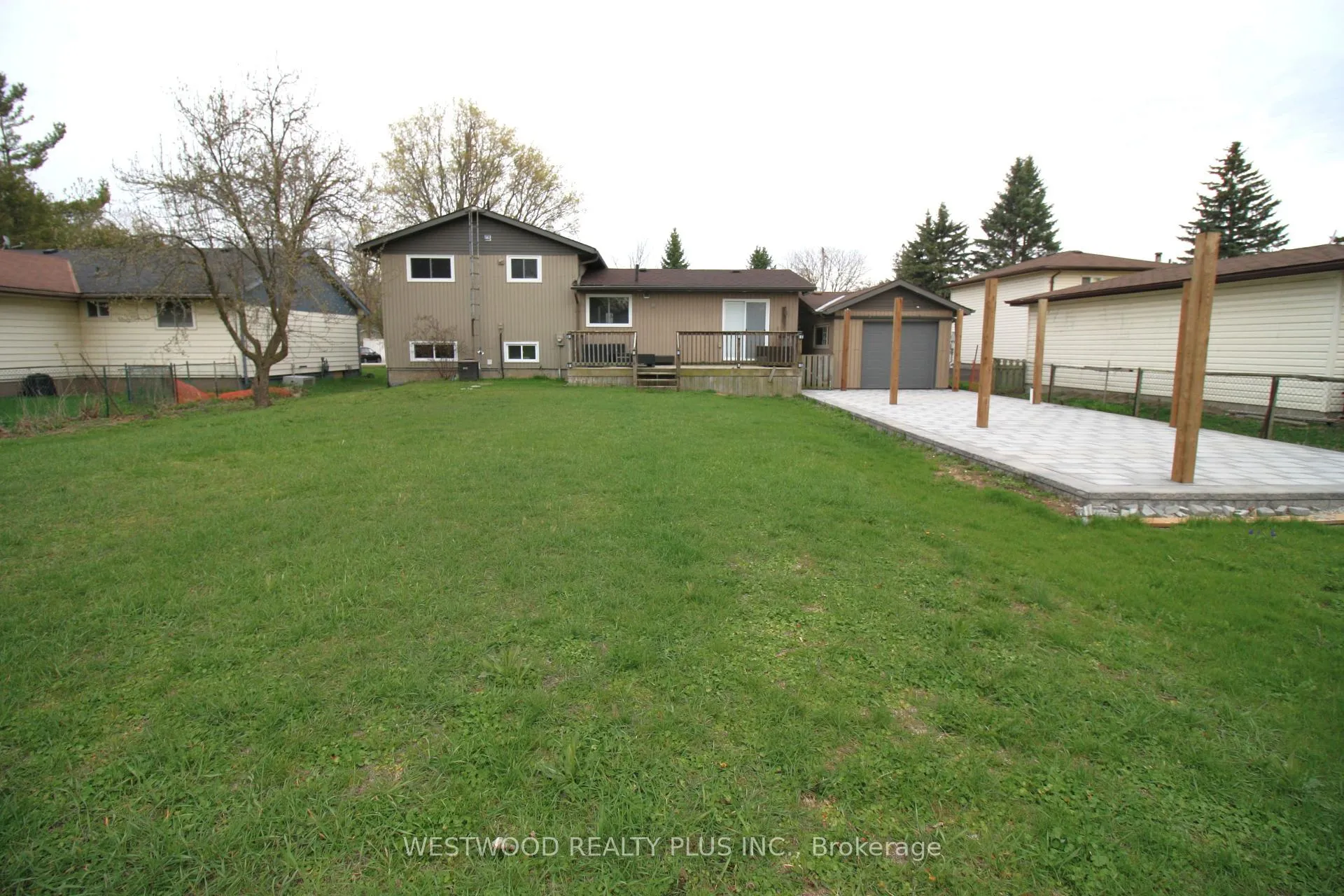 Photo 18 of 1042 Goshen Road, Innisfil, Alcona — HOMEH