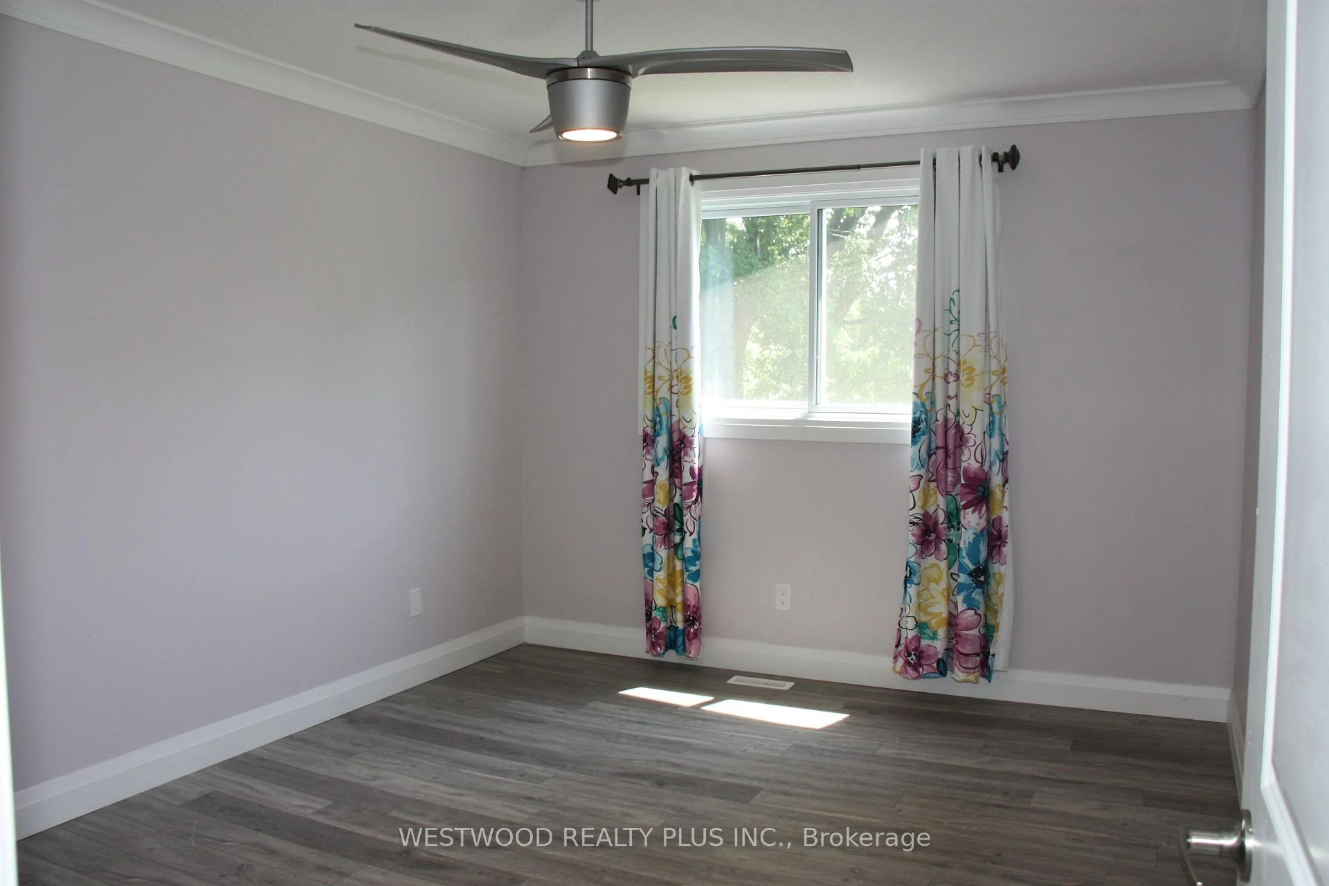 Photo 19 of 1042 Goshen Road, Innisfil, Alcona — HOMEH