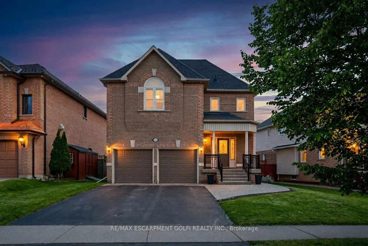 Photo 1 of 68 Rockhaven Lane, Hamilton, Waterdown — HOMEH