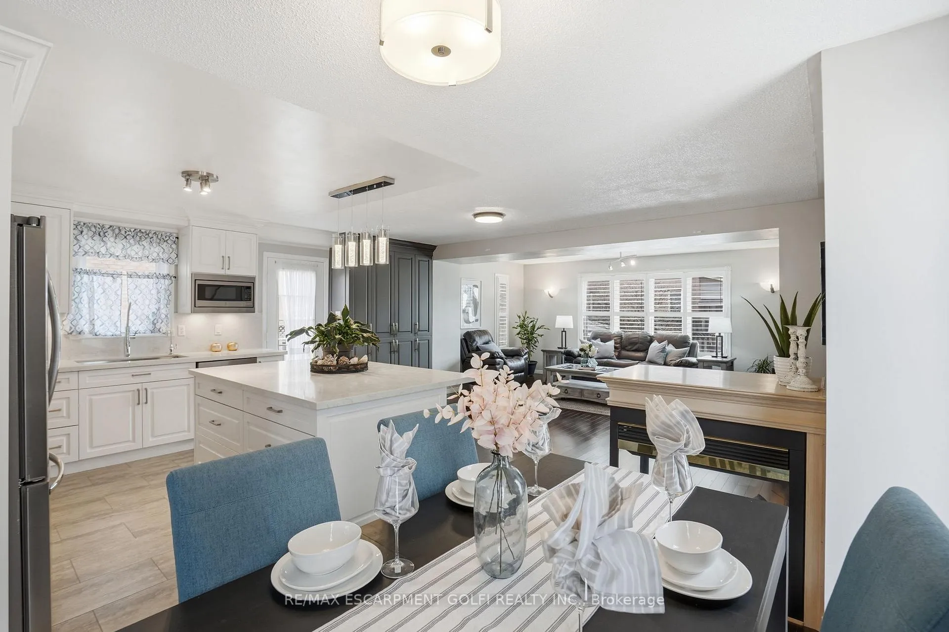 Photo 12 of 68 Rockhaven Lane, Hamilton, Waterdown — HOMEH