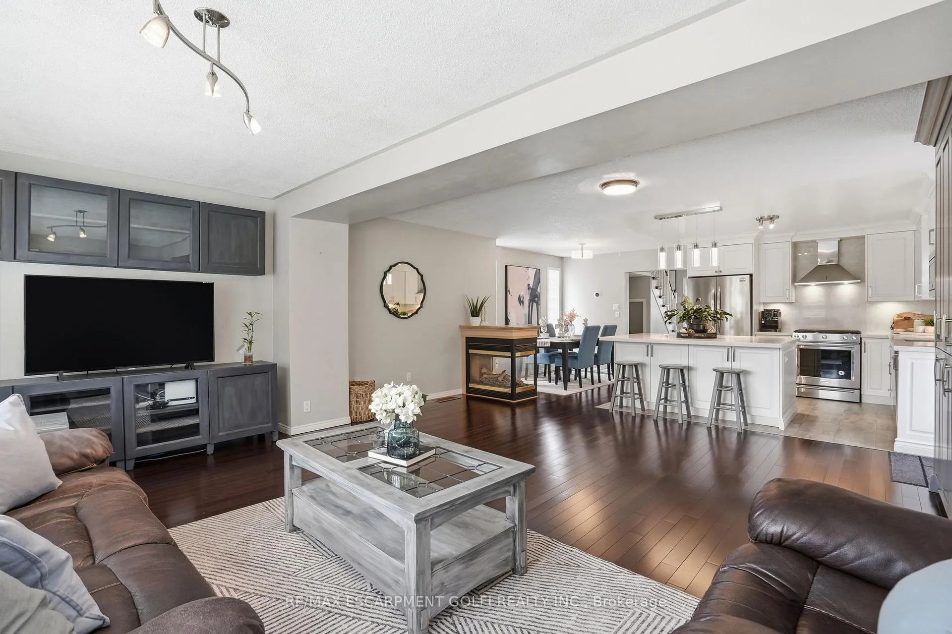 Photo 15 of 68 Rockhaven Lane, Hamilton, Waterdown — HOMEH