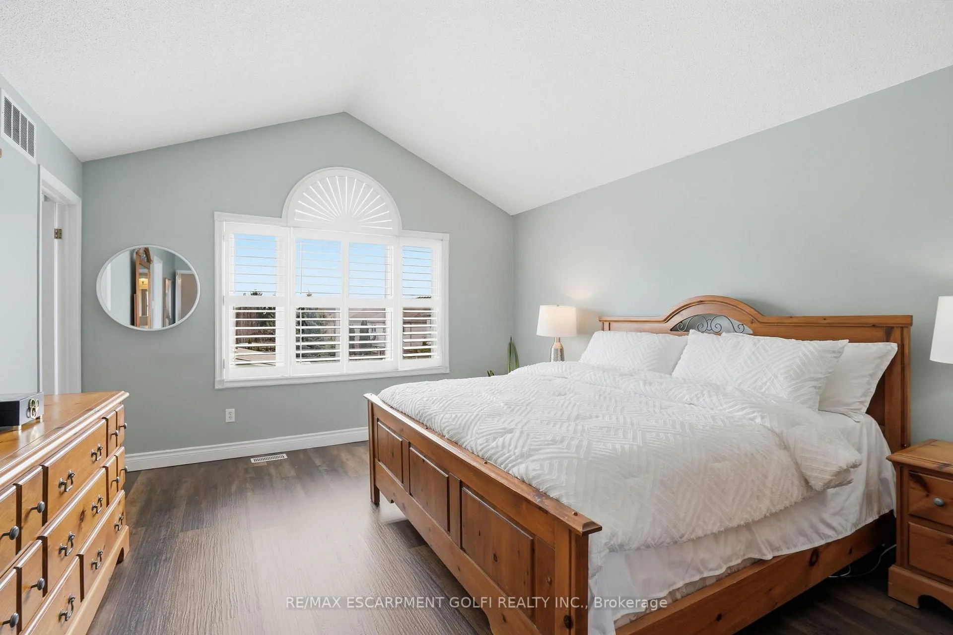 Photo 22 of 68 Rockhaven Lane, Hamilton, Waterdown — HOMEH