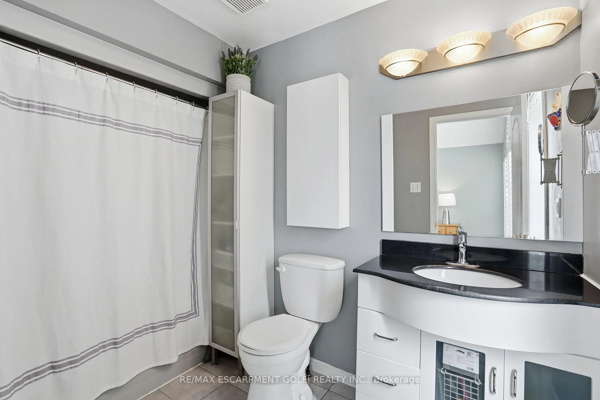Photo 25 of 68 Rockhaven Lane, Hamilton, Waterdown — HOMEH